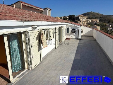 Foto Attico in Via San Pietro 1, Marano Principato di 120 m² con 4 locali