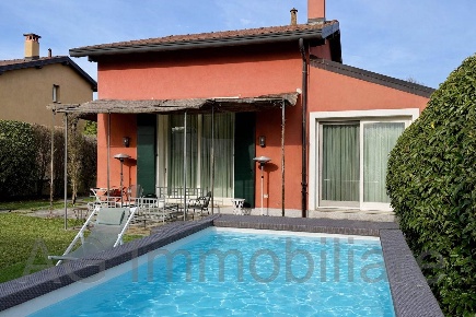 Foto Villa unifamiliare in Via sant'isidoro 1, Bogogno Centro di 117 m²