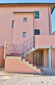 Foto Appartamento a Castiglione del Lago Contrada Mulino di 100 m²