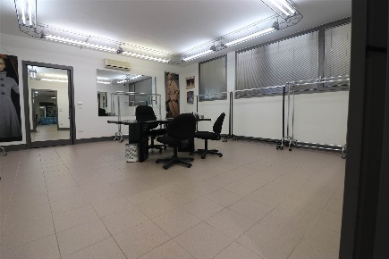 Foto Ufficio a Firenze Cintoia - Le Torri di 150 m² con 4 locali in vendita
