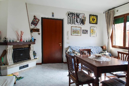 Foto Appartamento a Siena Cerchiaia - Coroncina di 87 m² con 5 locali