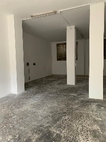 Foto Magazzino in PIAZZA MONTANARI  141, Torino Santa Rita di 85 m²