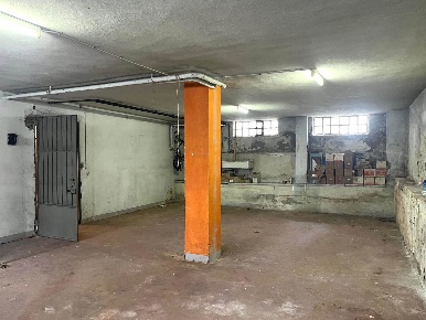 Foto Magazzino in Via Riccione 9, Milano Bovisa di 72 m² con 1 locali