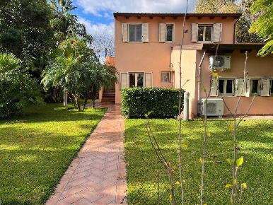 Foto Villa a schiera a Furnari Tonnarella di 140 m² con 6 locali in vendita
