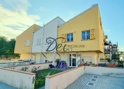 Foto Villa in Via Vecchia Pesciatina 530, Lucca in vendita