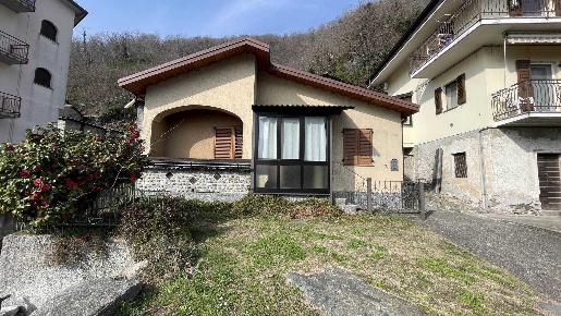 Foto Casa indipendente a Traona Centro di 63 m² con 4 locali in vendita