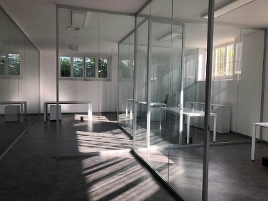 Foto Ufficio in VIA ARETINA, Firenze Rovezzano di 550 m² con 7 locali