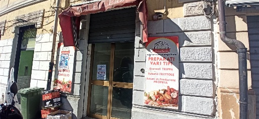Foto Negozio in Via San Francesco da Paola 16, Reggio di Calabria di 30 m²