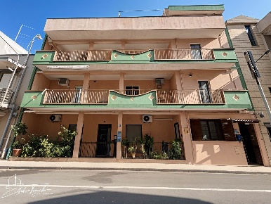 Foto Appartamento in Via Marco Basile 53, Palagiano di 202 m² con 5 locali