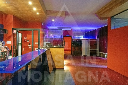 Foto Attività commerciale a Trento Gardolo di 190 m² con 5 locali