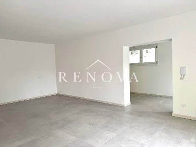 Foto Appartamento in Via Vespucci, Peschiera del Garda Centro di 106 m²