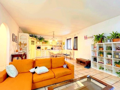 Foto Appartamento in Via degli ulivi  SNC, Tarano Baracche Di Tarano