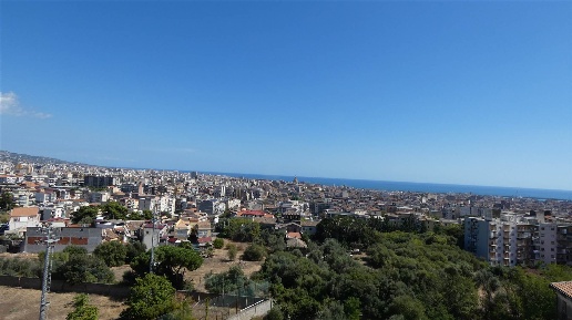 Foto Appartamento in Via Nervesa della Battaglia  2, Catania di 96 m²