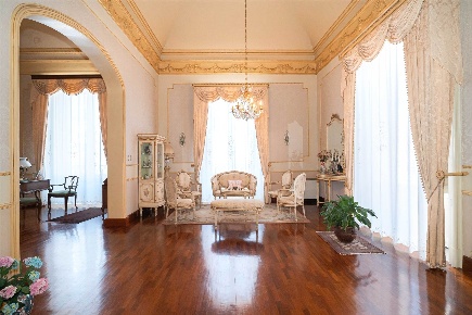 Foto Villa unifamiliare in corso Italia 74, Riposto Centro di 274 m²