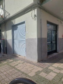 Foto Negozio a Pontecagnano Faiano Pontecagnano di 30 m² con 1 locali