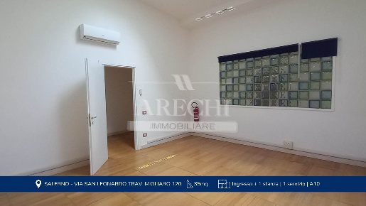 Foto Ufficio a Salerno Arbostella - Arechi di 35 m² con 2 locali in affitto