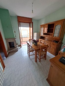 Foto Appartamento a Jesi Gallodoro - Prato di 100 m² con 5 locali
