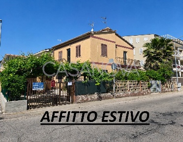 Foto Appartamento in via lungomare rodi 24, Giulianova Centro di 98 m²