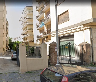 Foto Garage in via paolo de granita, Salerno Carmine di 12 m² con 1 locali