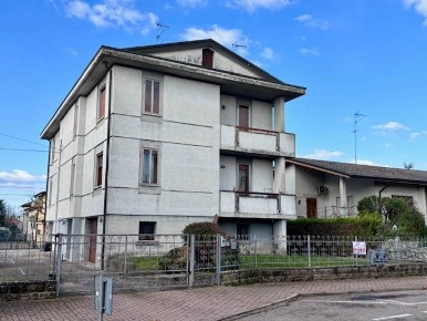 Foto Appartamento a Nogara Centro di 149 m² con 6 locali in vendita