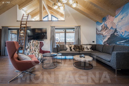 Foto Casa indipendente a San Giovanni di Fassa Pozza Di Fassa di 300 m²