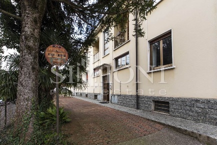 Foto Appartamento a Carnago Centro di 70 m² con 3 locali in vendita