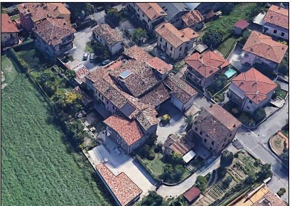 Foto Rustico a Lonato del Garda di 480 m² con 10 locali in vendita