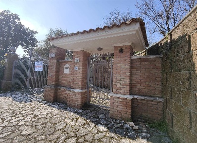 Foto Villa unifamiliare in contrada san vincenzo 22, Atripalda di 480 m²