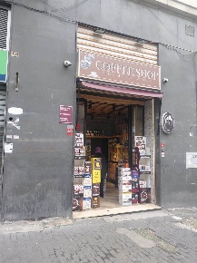 Foto Negozio a Napoli Mergellina - Piedigrotta di 30 m² con 1 locali