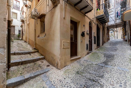 Foto Casa indipendente in via Carbonari  10, Cefalù Centro di 20 m²