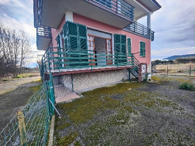 Foto Appartamento a Castelnuovo Magra Colombiera Molicciara di 70 m²
