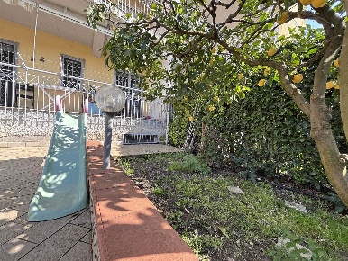 Foto Appartamento in Via Maratea 36, Montecorvino Rovella Macchia di 82 m²