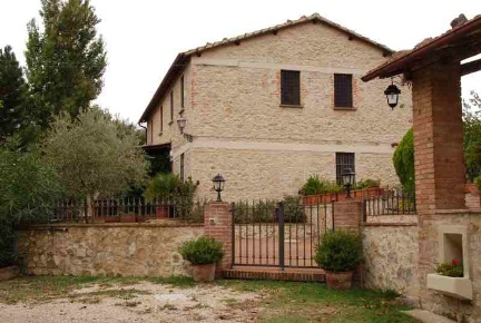Foto Rustico a Amelia Porchiano di 560 m² con 16 locali in vendita
