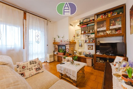 Foto Appartamento in Via Varotara 3, Mirano Zianigo di 75 m² con 5 locali