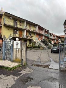 Foto Garage in VIA RUA, Aci Catena Centro di 15 m² con 1 locali in vendita