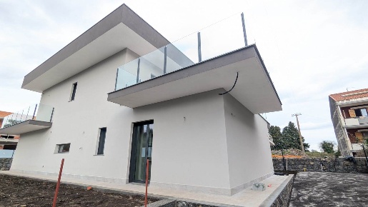 Foto Villa unifamiliare in VIA LORETO, Acireale di 140 m² con 5 locali