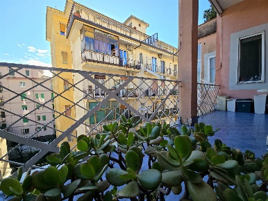 Foto Appartamento in Via Diego Taiani  38, Salerno Carmine di 70 m²