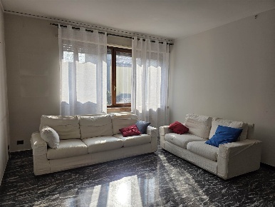 Foto Appartamento a Verona Centro Storico di 124 m² con 5 locali in vendita