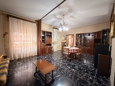 Foto Appartamento in Viale Dei Comuni  131, Siracusa di 149 m² con 4 locali