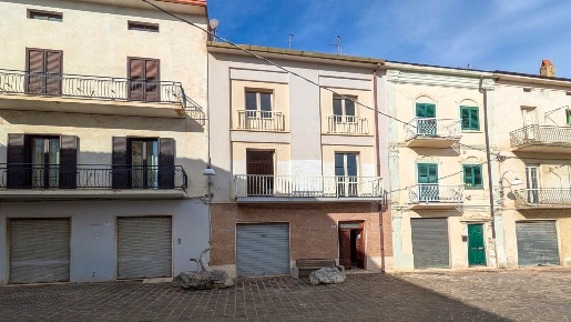 Foto Appartamento a Ortona Villa Caldari di 150 m² con 6 locali in vendita