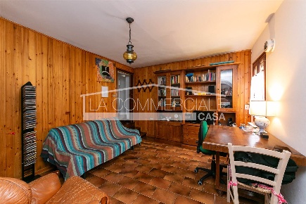 Foto Villa a schiera a Mira Mira Taglio di 101 m² con 5 locali in vendita