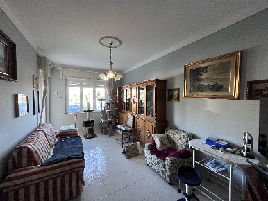 Foto Appartamento a Vallecrosia Centro di 95 m² con 4 locali in vendita