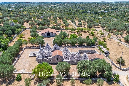 Foto Trullo in Contrada Scorcia, Monopoli di 690 m² con 20 locali