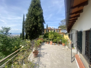Foto Casa indipendente a Firenze Michelangelo - Poggio Imperiale di 210 m²