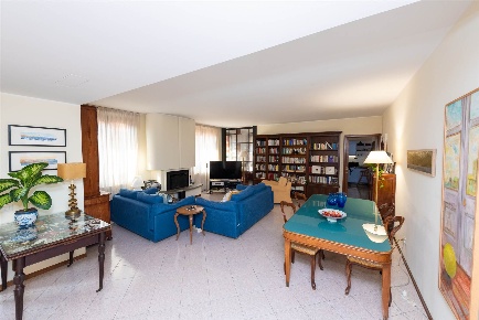 Foto Appartamento in VIA S. ANDREA 8, Melzo di 140 m² con 4 locali