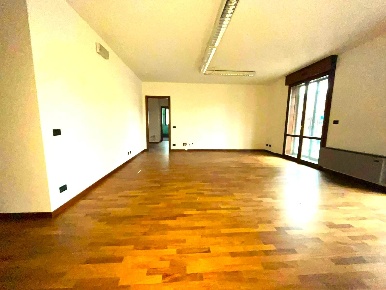 Foto Appartamento a Vignola Centro di 130 m² con 7 locali in vendita