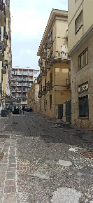 Foto Ufficio in via de luca  6, Salerno Centro di 36 m² con 2 locali