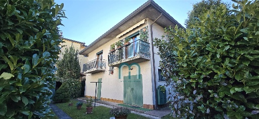 Foto Casa indipendente in VIA DANTE  30, Mirano Mirano Paese di 210 m²
