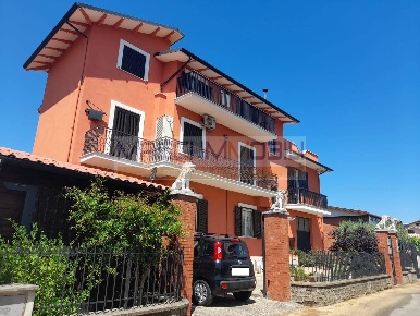 Foto Appartamento in Via Ancona 5, Fiano Romano di 75 m² con 3 locali
