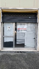 Foto Negozio a Prato Pietà di 35 m² con 1 locali in affitto